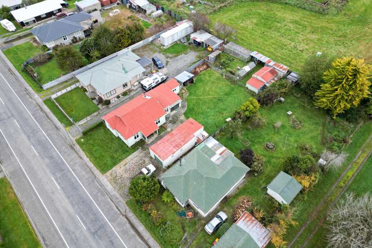 11 Clifden Hwy Tuatapere_8