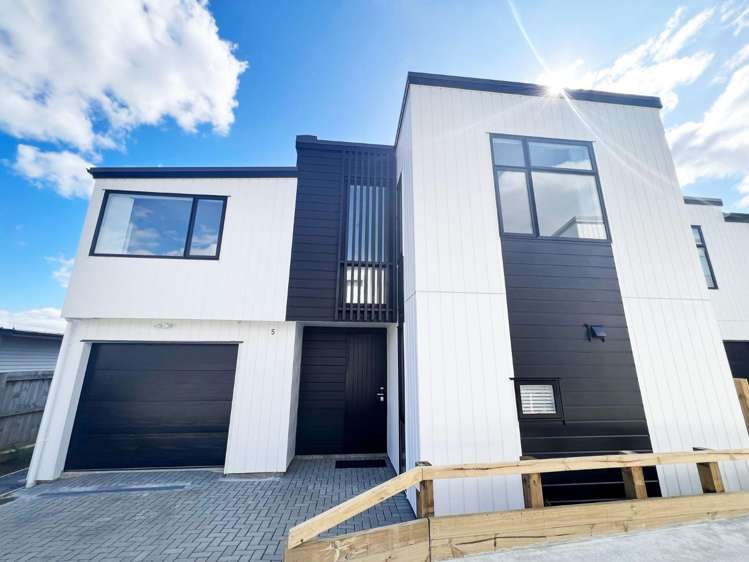 5/281B Hillsborough Road 1687_1