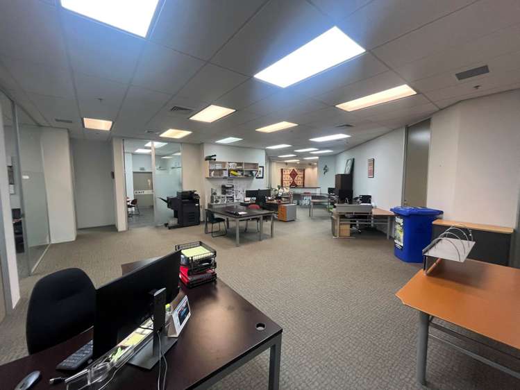 2 Osterley Way Manukau_2