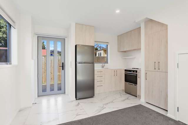 7/7 Flanshaw Road Te Atatu South_4