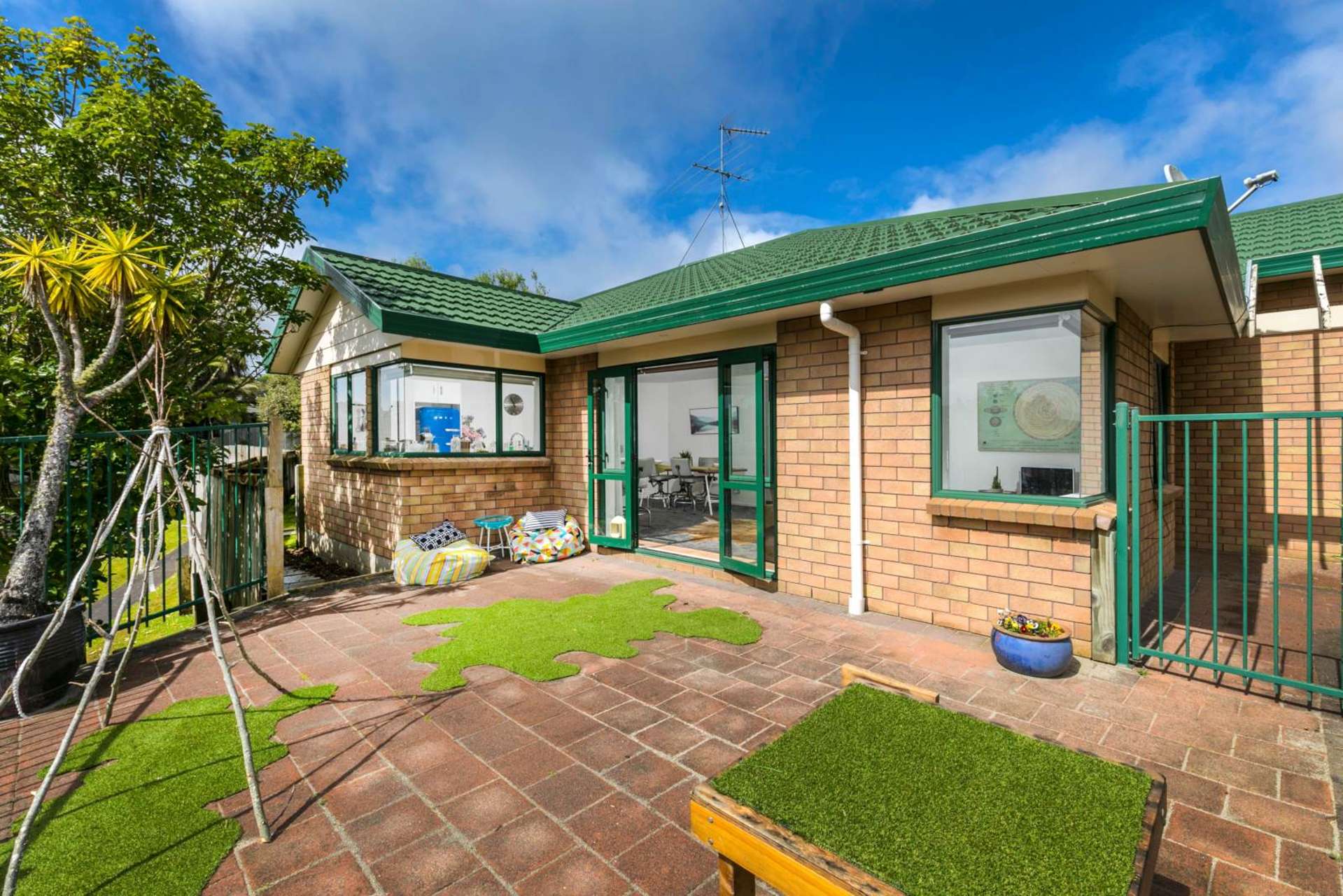 8 Ryden Place Glen Eden_0