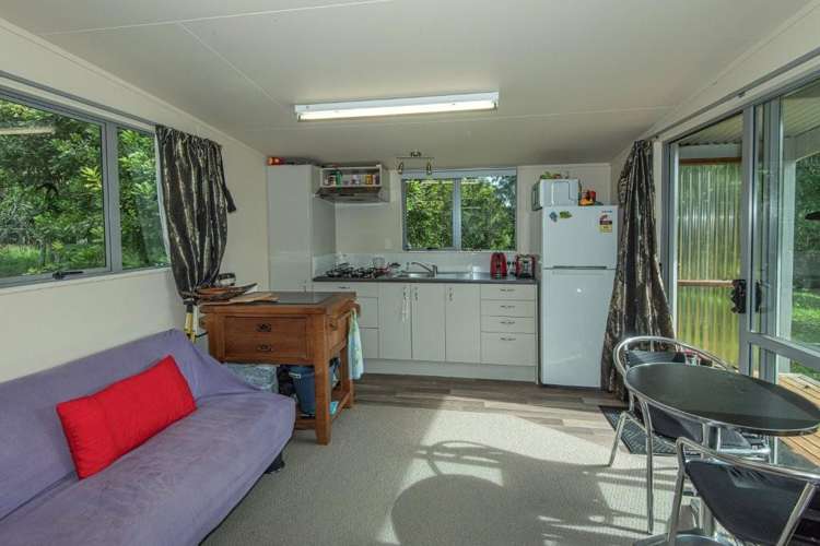 8 Draffin Road Poroti_22