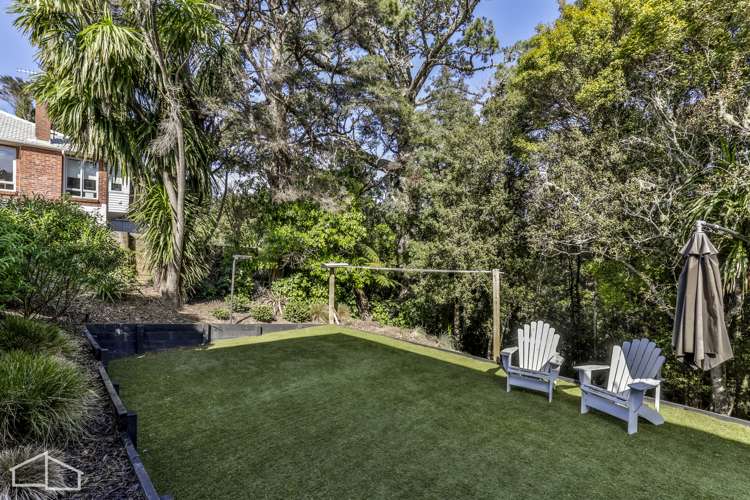 1 Miha Road Titirangi_19