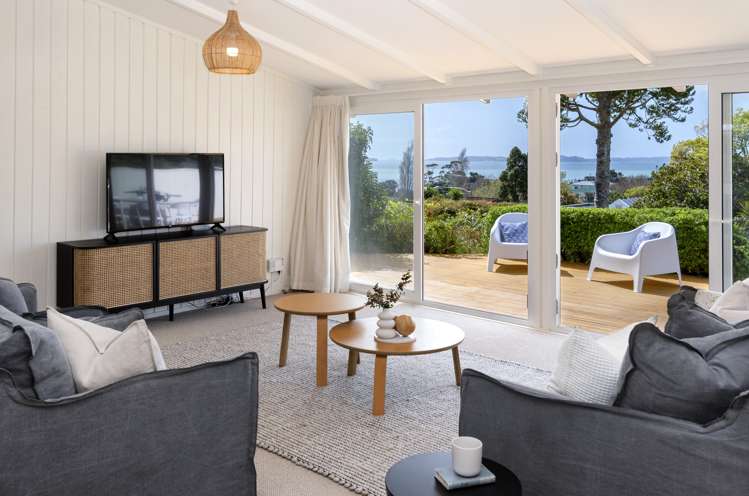 14 Mcmillan Place Mellons Bay_8