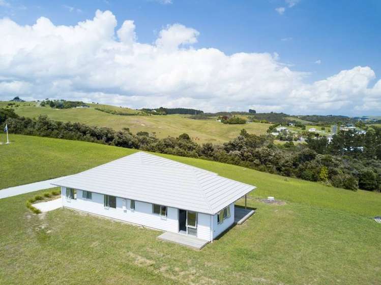 40 Eagles Way Cable Bay_20