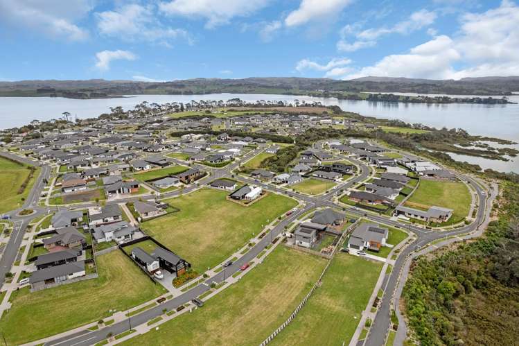 10, 11, 12, 13 Nola Avenue Glenbrook_5