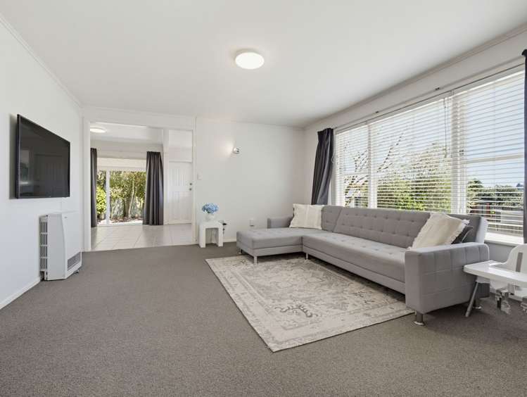 2 Alastair Avenue_2