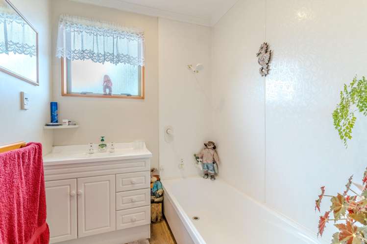 64 Perth Street Mosgiel_10