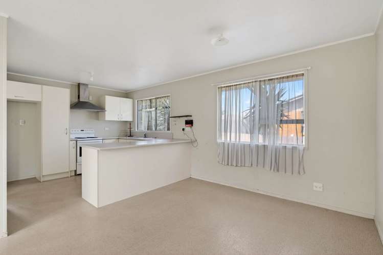 13 Rakatau Place Ruakaka_6