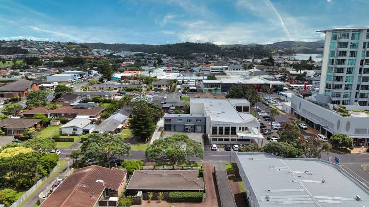 21 Tamariki Avenue Orewa_9