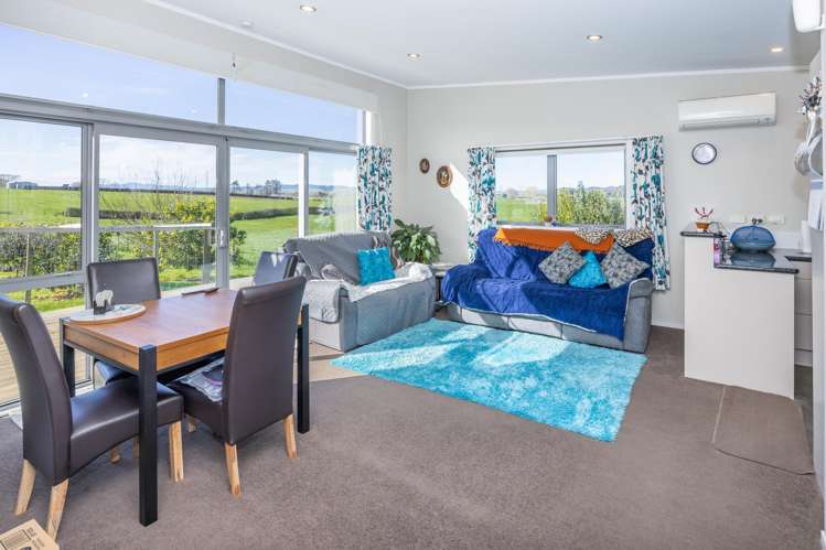 1672 Tahuna Road Te Hoe_17