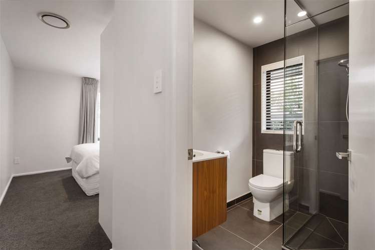 20 Wairarapa Terrace Merivale_16