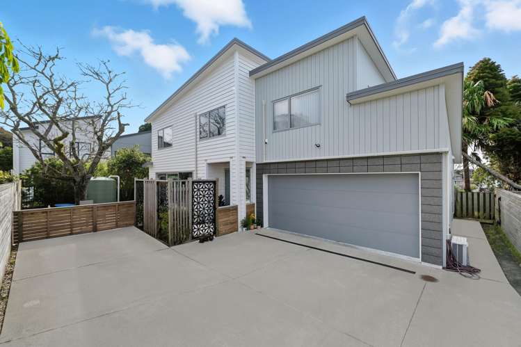 32B Tirimoana Road Te Atatu South_10
