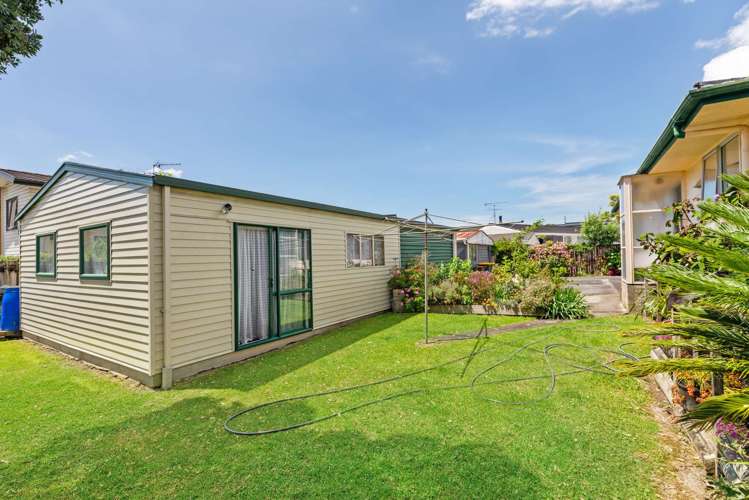 22 Glynnbrooke Street Te Atatu South_4