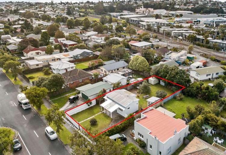 24 Arran Street Avondale_16