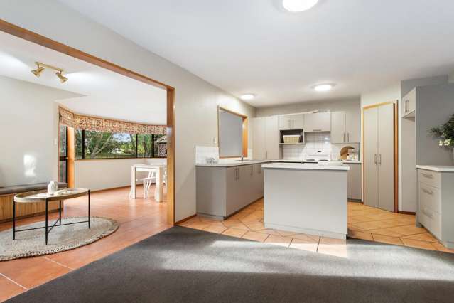 55 Lakewood Drive Burwood_3