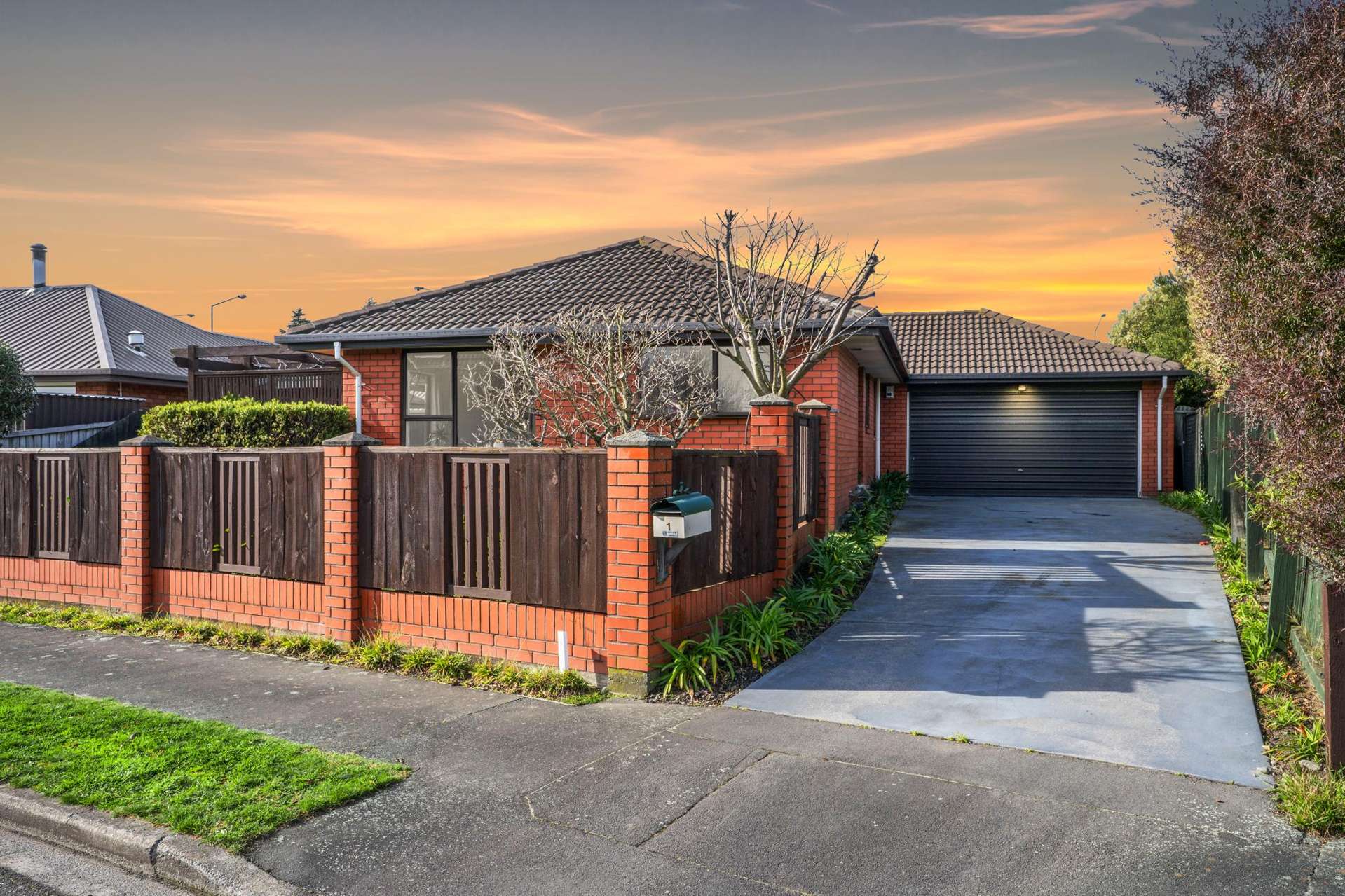 2/1 Cataluna Place Hei Hei_0