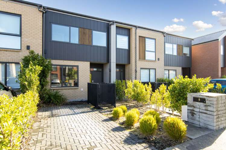 6 Oma Hoiho Place Westgate_2