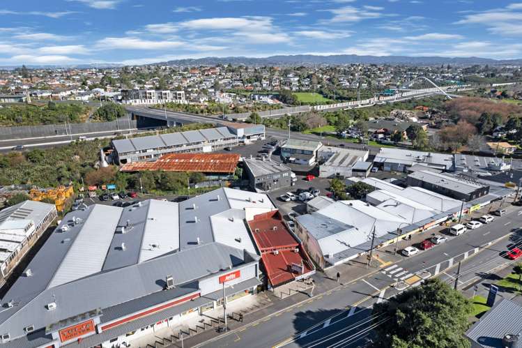 192 Stoddard Road Mount Roskill_1