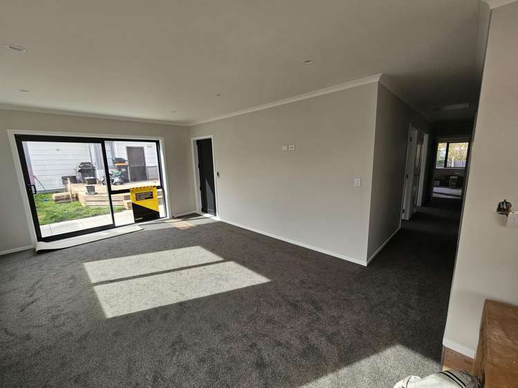 8A Upham Terrace Roslyn_3