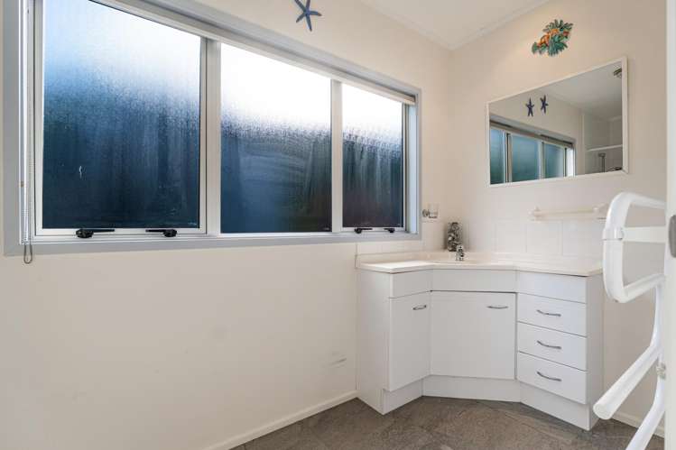 22 Rimu Road Stanmore Bay_9