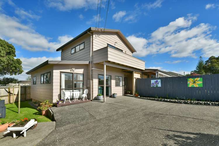 4 Centreway Road Orewa_3