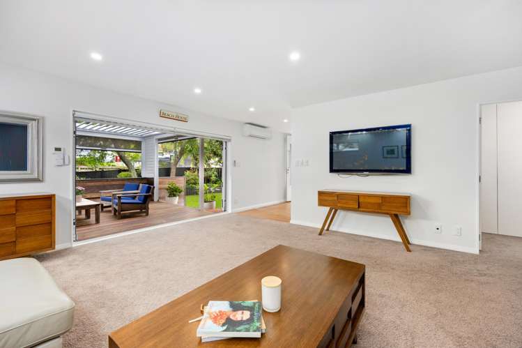 50A D'Oyly Drive Stanmore Bay_17