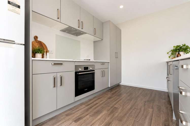 830 Gladstone Road_4