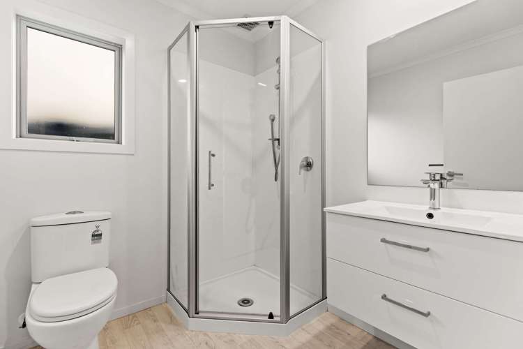 1/11 Maynard Place Temple View_13