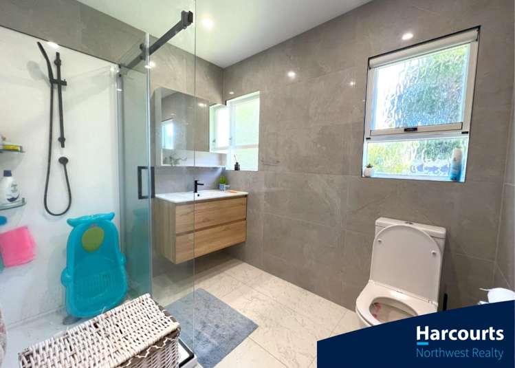 1/86 Tirimoana Road Te Atatu South_13