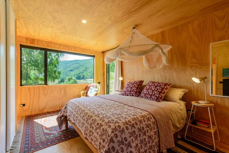 13b Beach Place Havelock_7