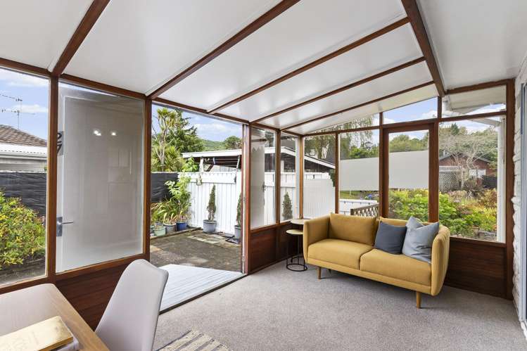 27A Shanly Street Brown Owl_10