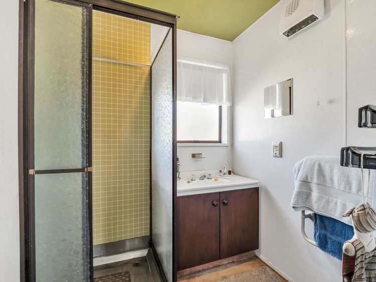 41 Trafford Street Harewood_12