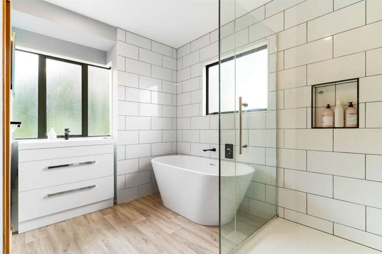 3/96 William Bayes Place Red Beach_9