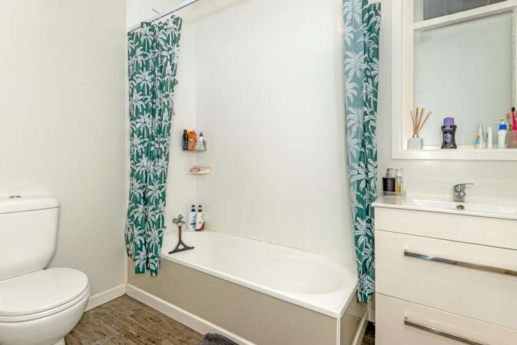 528 Gladstone Road Te Hapara_12