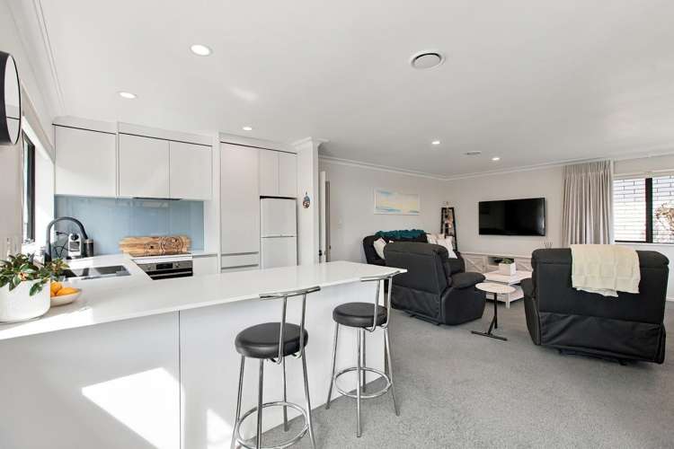 3/30 Whiteley Street Moturoa_11