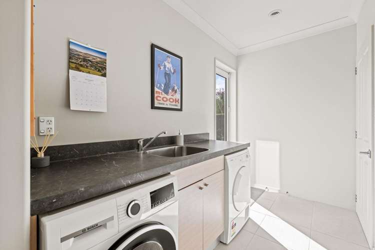 6 June Gardens Northwood_26