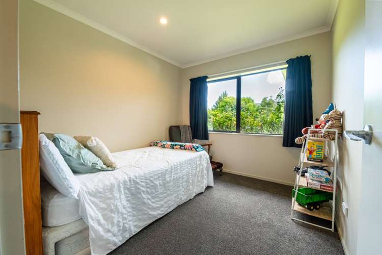 30 Matua Grove Otatara_15