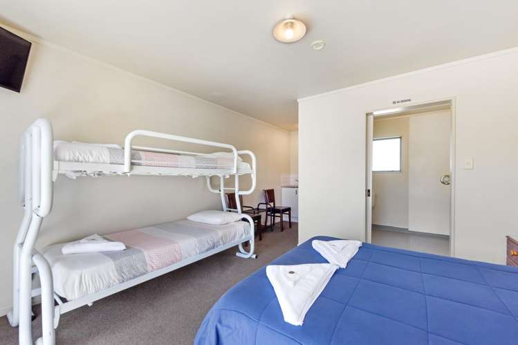 84 Main Road Tapawera_30