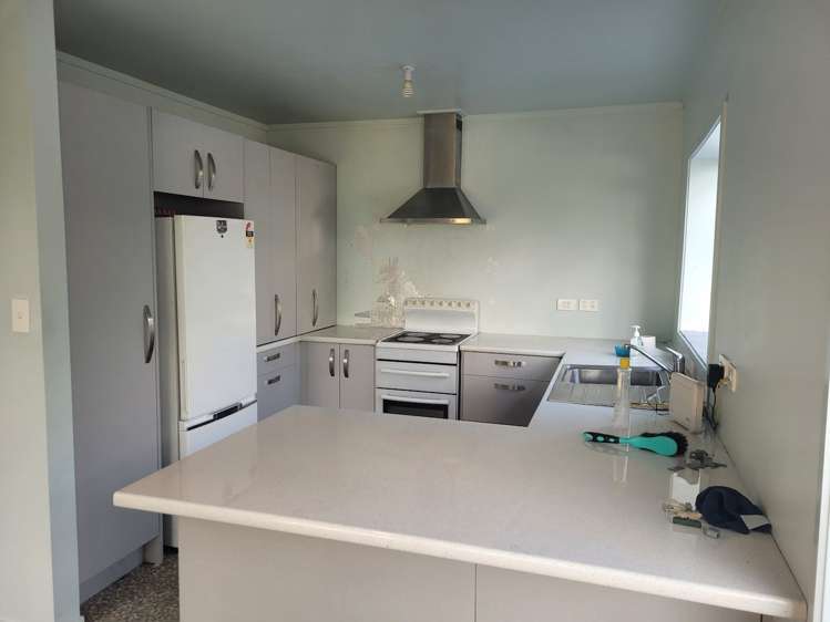 5 Rickards Place New Lynn_8