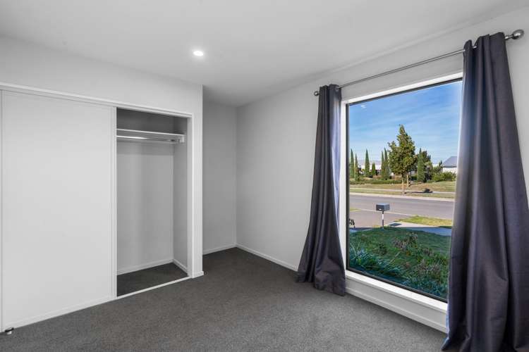 89 Faringdon Boulevard Rolleston_7