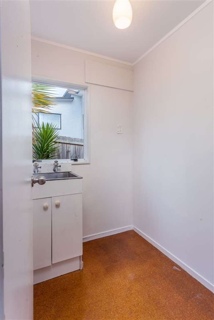 1/47 Newington Road Henderson_13