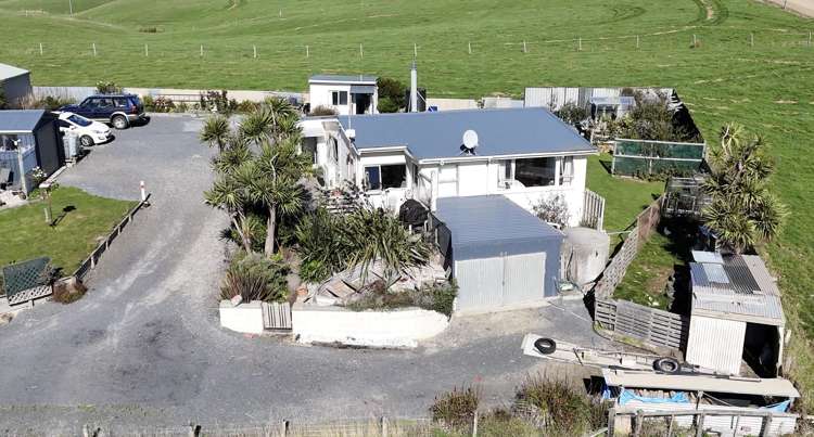 13 Wood Street Kaka Point_22