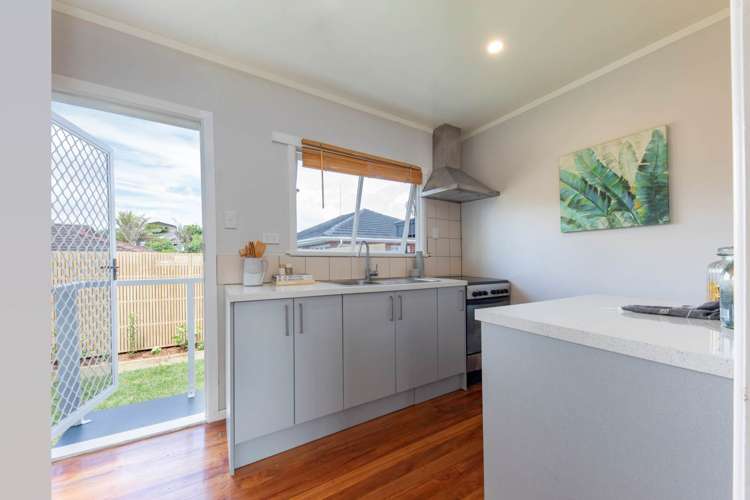 2/49 Miro Street New Lynn_5