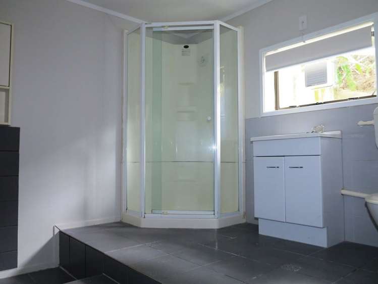 2 Eastglen Road Glen Eden_4