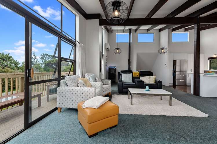 17 Chatham Avenue Paremoremo_15