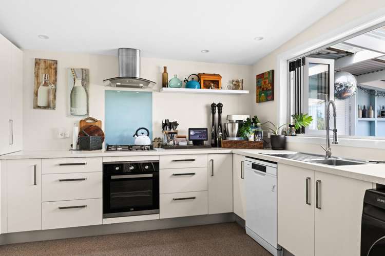 20 Shrimpton Road Haumoana_1