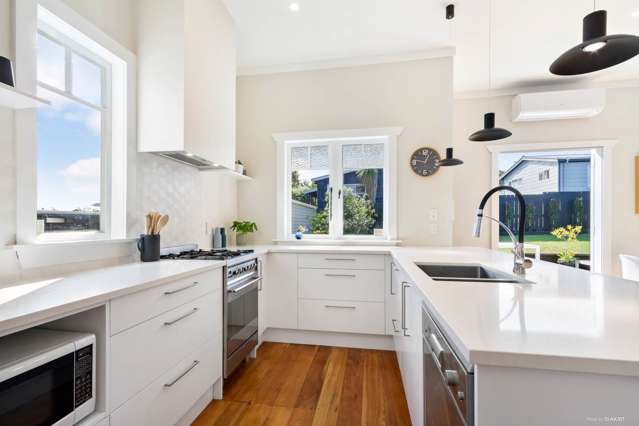 12 Craigbank Avenue New Lynn_4