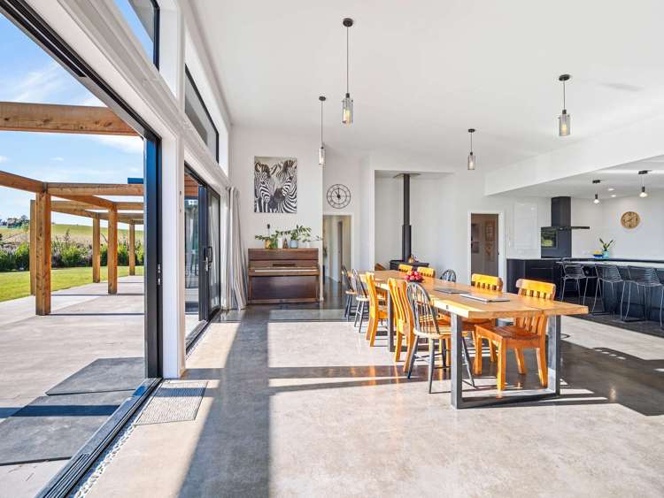 143 Homestead Road Weston_9