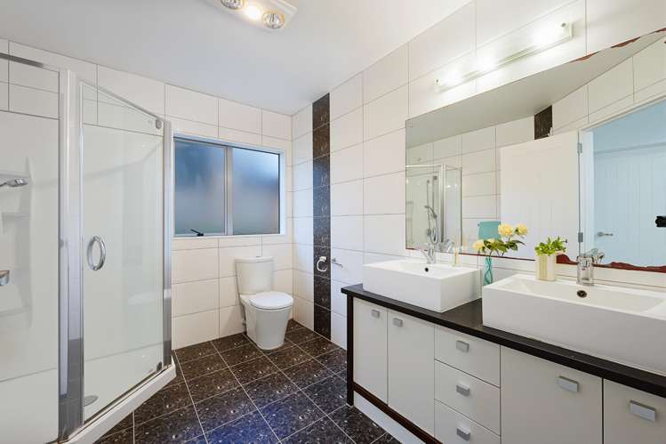 52 Sapperton Drive Henderson_18